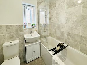 Photo 25- click for photo gallery